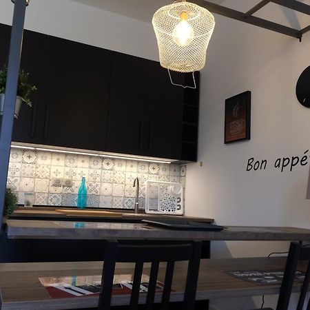 Une Terrasse Aux Chartrons Bordéus Exterior foto